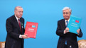 Cumhurbaşkanı Erdoğan Kazakistan'da: Yeni anlaşmalara imzalar atıldı! Ahmet Yesevi Nişanı ilk kez Cumhurbaşkanı Erdoğan'a verildi