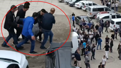 Ortalık savaş alanına döndü! Akrabaların silahlı kavgasında ölü ve yaralılar var