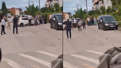 İki aile arasında dehşet! Sokak savaş alanına döndü: Silah, taş, sopa...