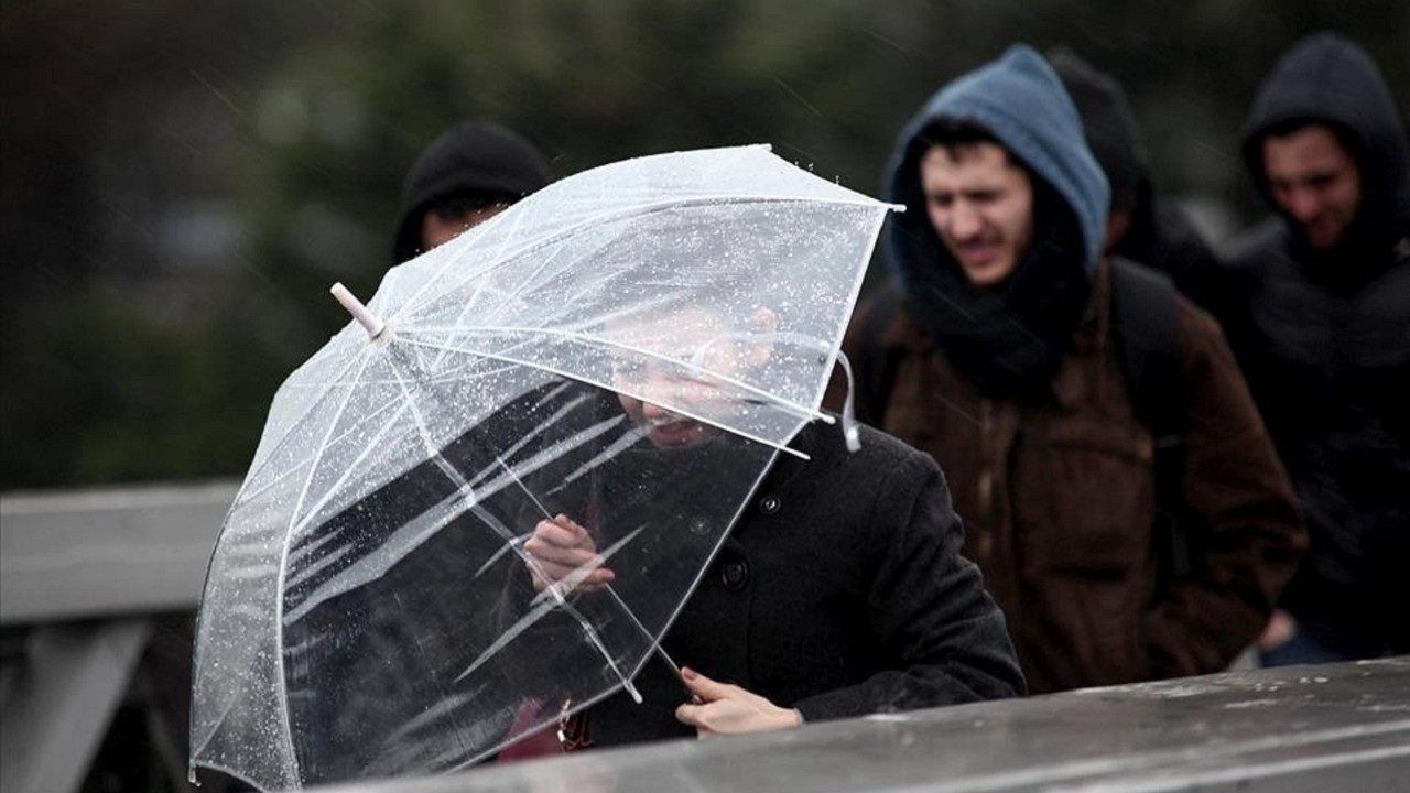 Hafta sonu planı olanlar dikkat! Sıcaklar gitti, Eylül gelmeden sağanak geldi! Meteoroloji 26 il için alarm verdi