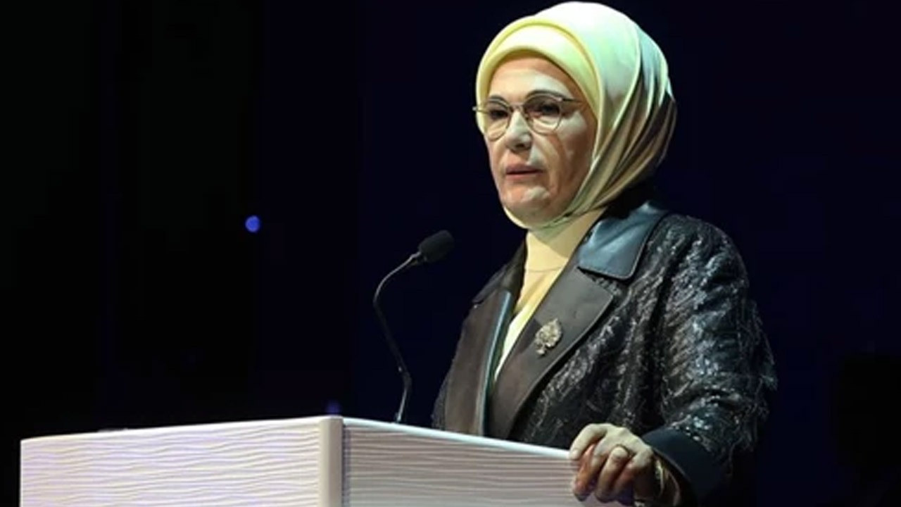 Emine Erdoğan'dan görme engelliler için dayanışma çağrısı