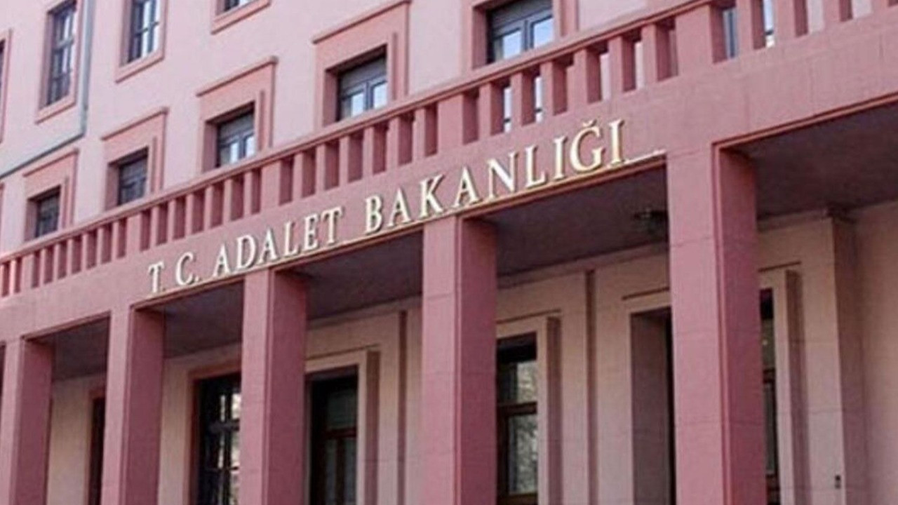 Adalet Bakanlığı’ndan “Sanal devriye” açıklaması: 95 gözaltı, 1.104 hesaba erişim engeli