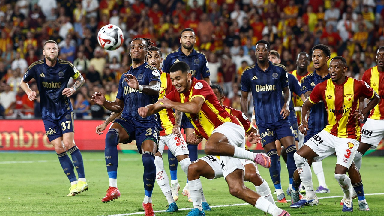 Fenerbahçe'de bonservisiyle ilk yolcu belli oldu! 22 milyon euro piyasa değeri var