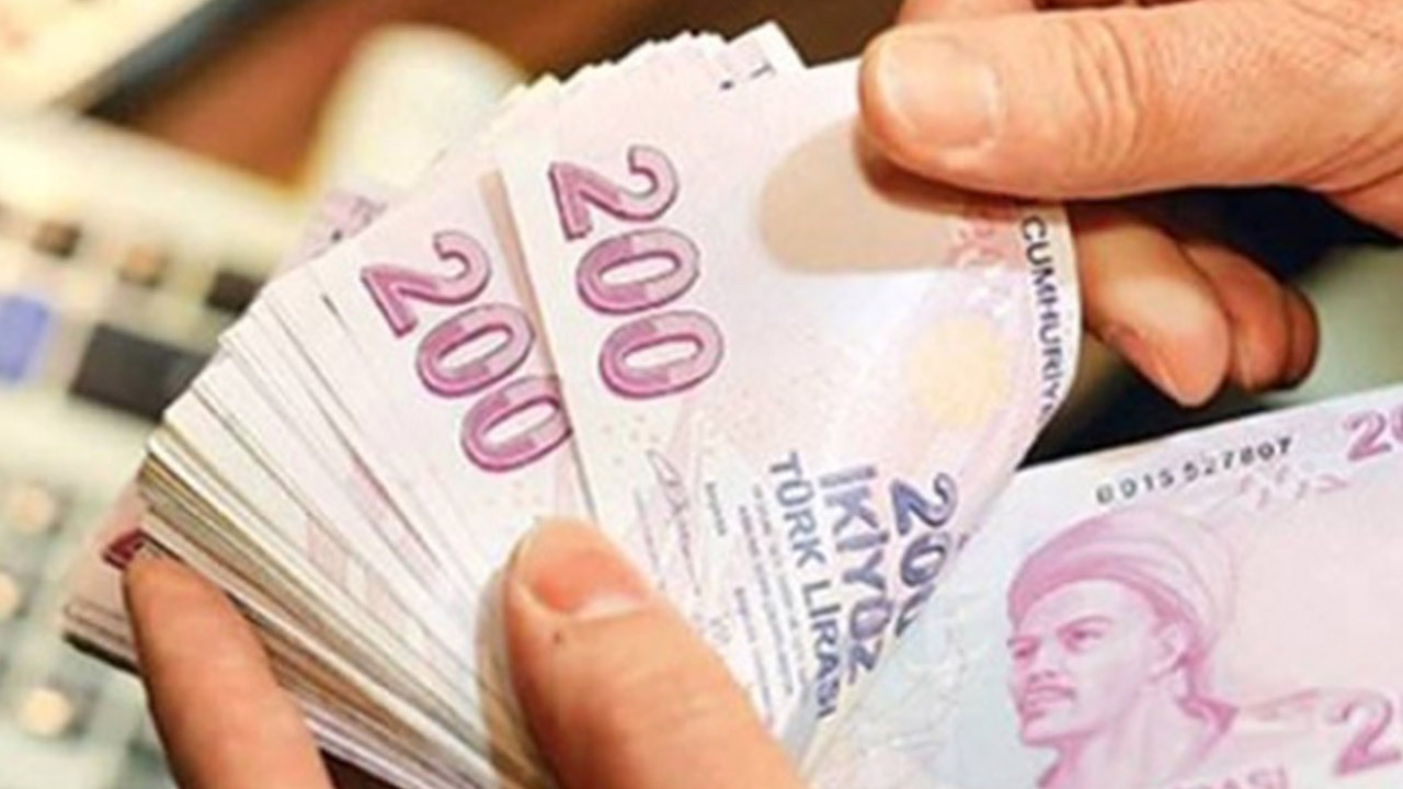 Halkbank'tan 100.000 TL müjdesi! O kişiler alacak