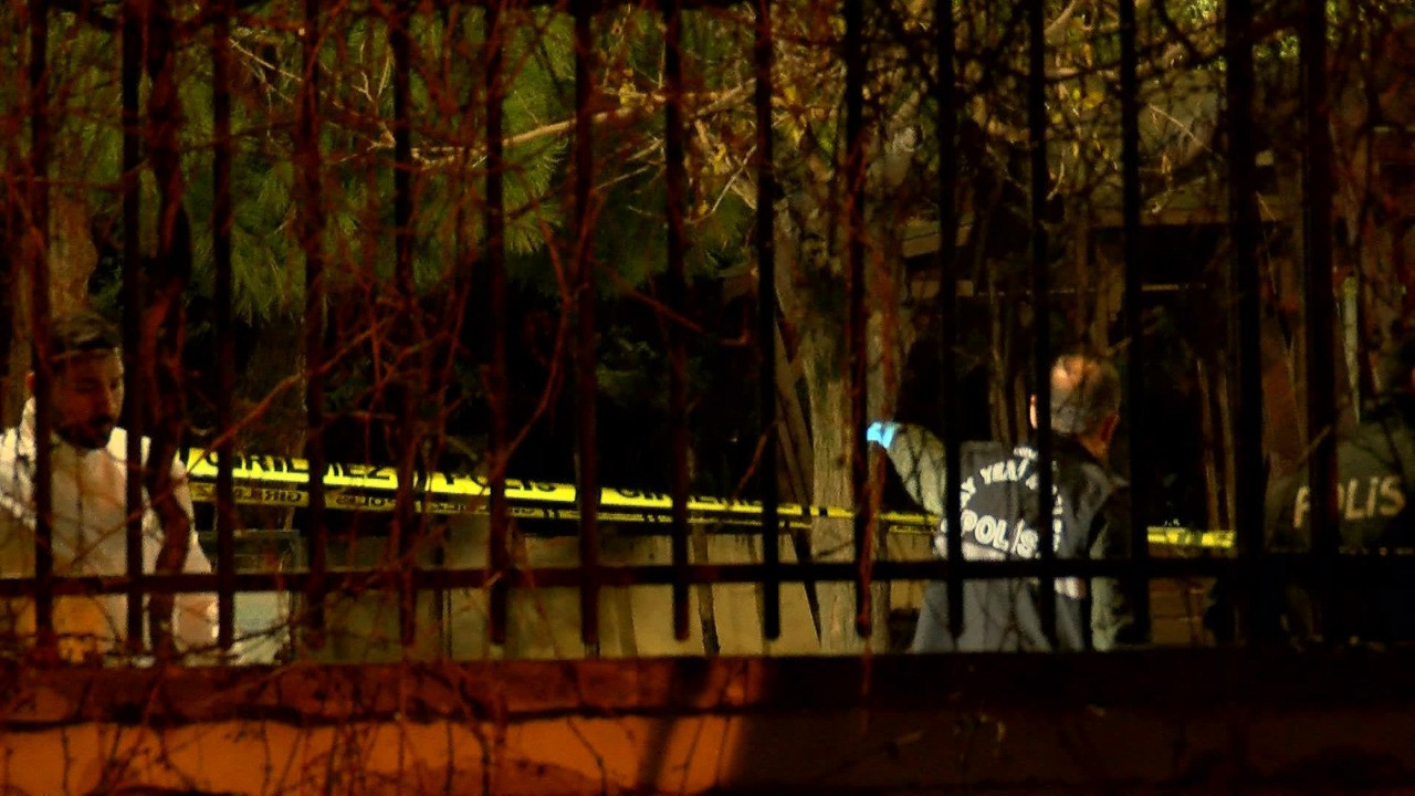 İstanbul'da kanlı gece! Parkta husumetlilerine kurşun yağdırdılar