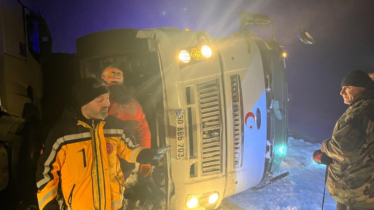 Feci olay! 4 araç kazaya karıştı: Yaralılar var