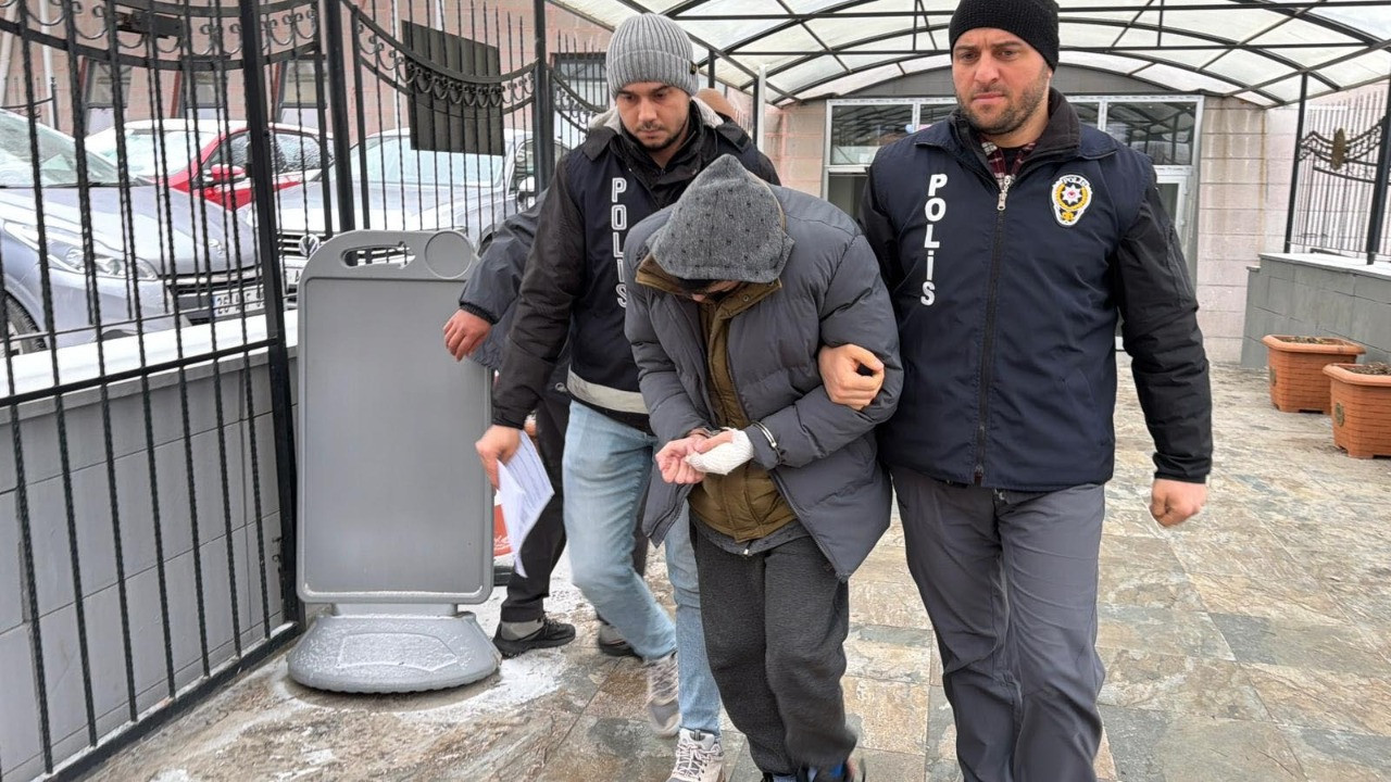 Üvey oğlu bıçaklamıştı! 15 gün sonra acı haber geldi