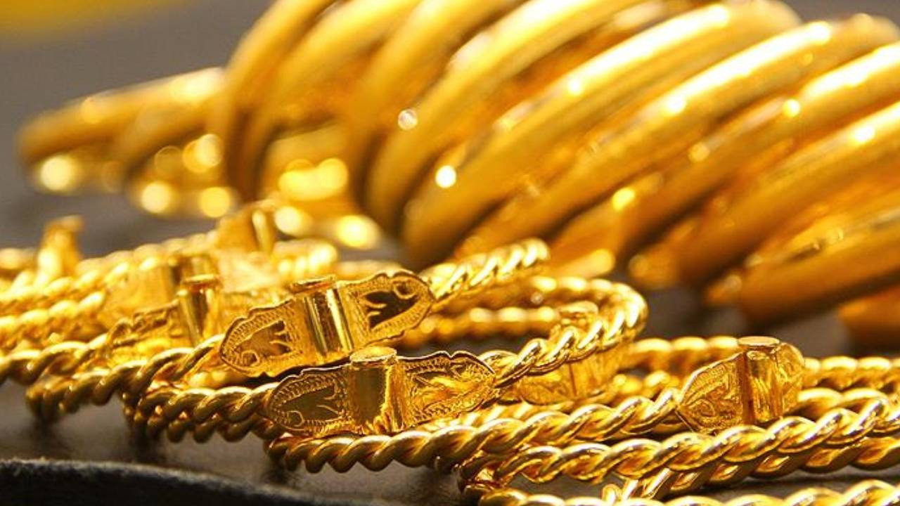 Altın fiyatlarında akılalmaz yükseliş! Faiz kararı sonrası rekor üstüne rekor