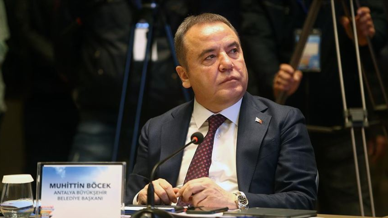 ‘Rüşvet’ ve ‘yolsuzluk’ soruşturması! Muhittin Böcek için istenen ceza belli oldu