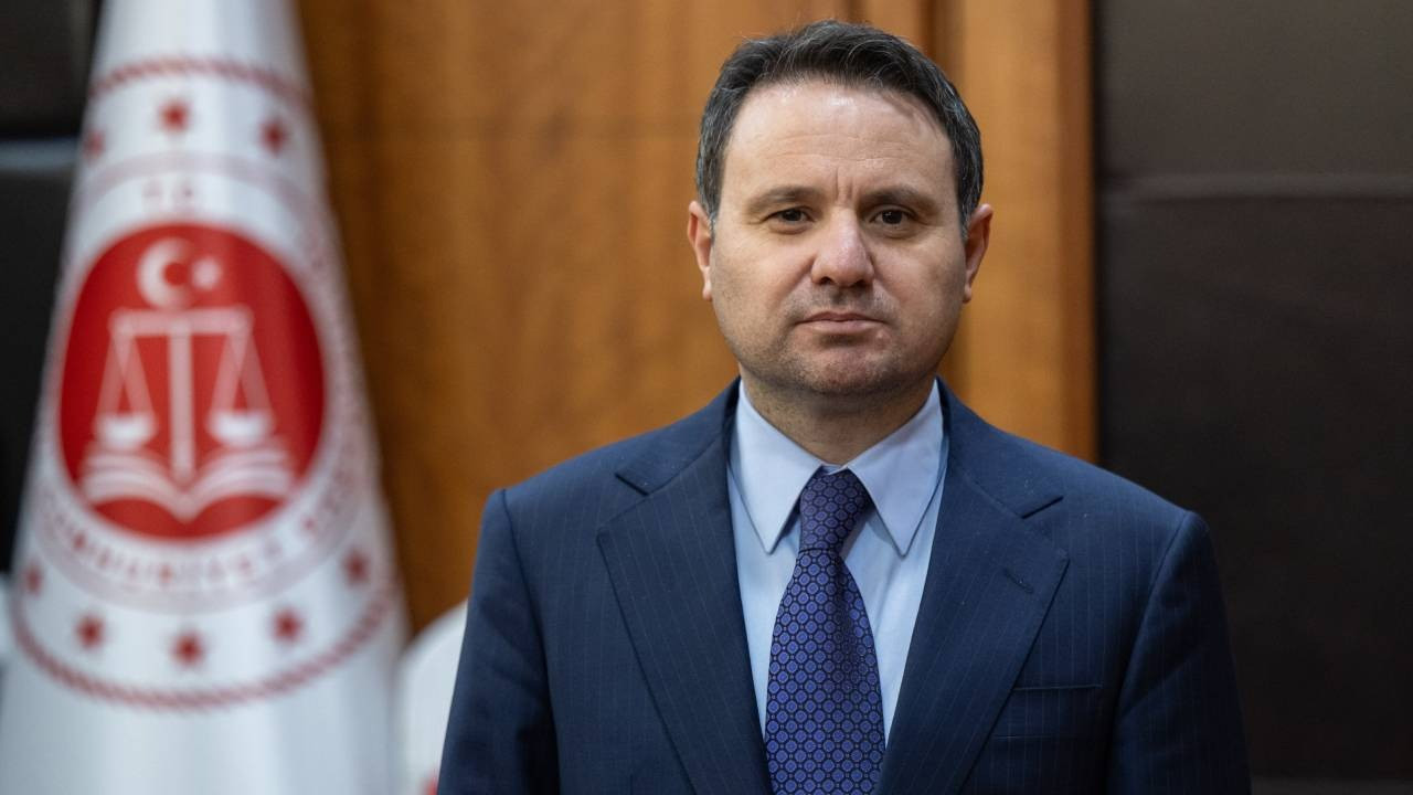 Yeni Adalet Bakanı Akın Gürlek'ten iz bırakan dosyalar... 2 Ekim 2024 detayı dikkat çekti