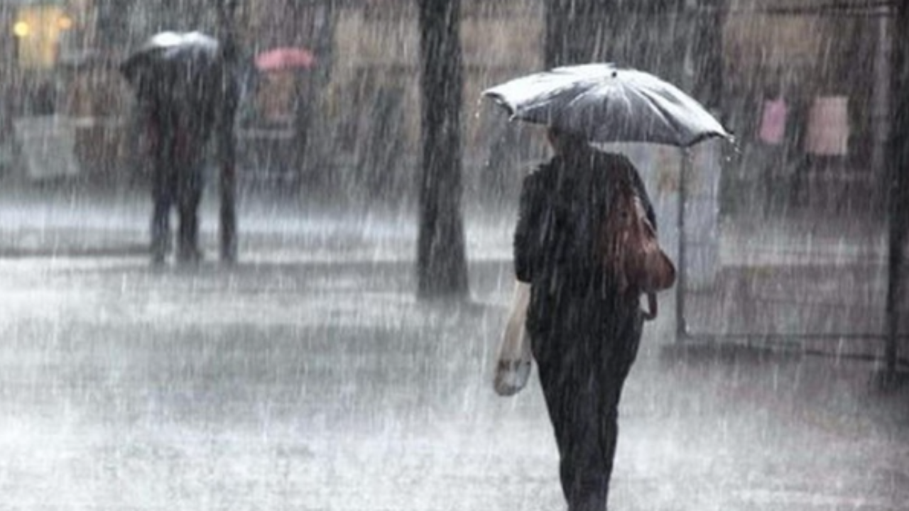 Meteoroloji'den sarı kodlu uyarı! Kuvvetli yağış ve fırtınaya dikkat