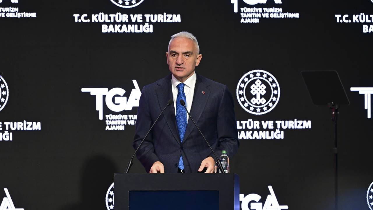 Bakan Ersoy müjdeyi duyurdu: Bölüm başına 100 bin dolar destek