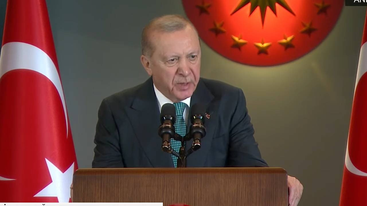 Cumhurbaşkanı Erdoğan'dan Terörsüz Türkiye mesajı: Komisyonumuz raporu ile sürece ivme kazandıracak