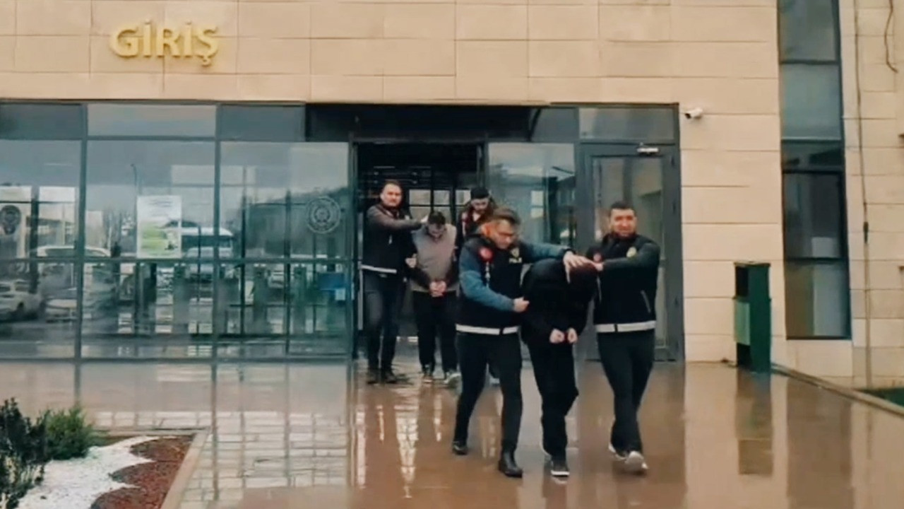 Polisim diyerek milyonlarca vurgun yaptı!