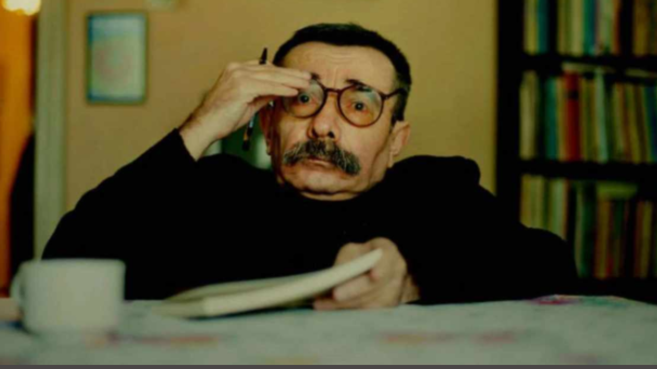 Usta yazardan acı haber! Hayatını kaybetti