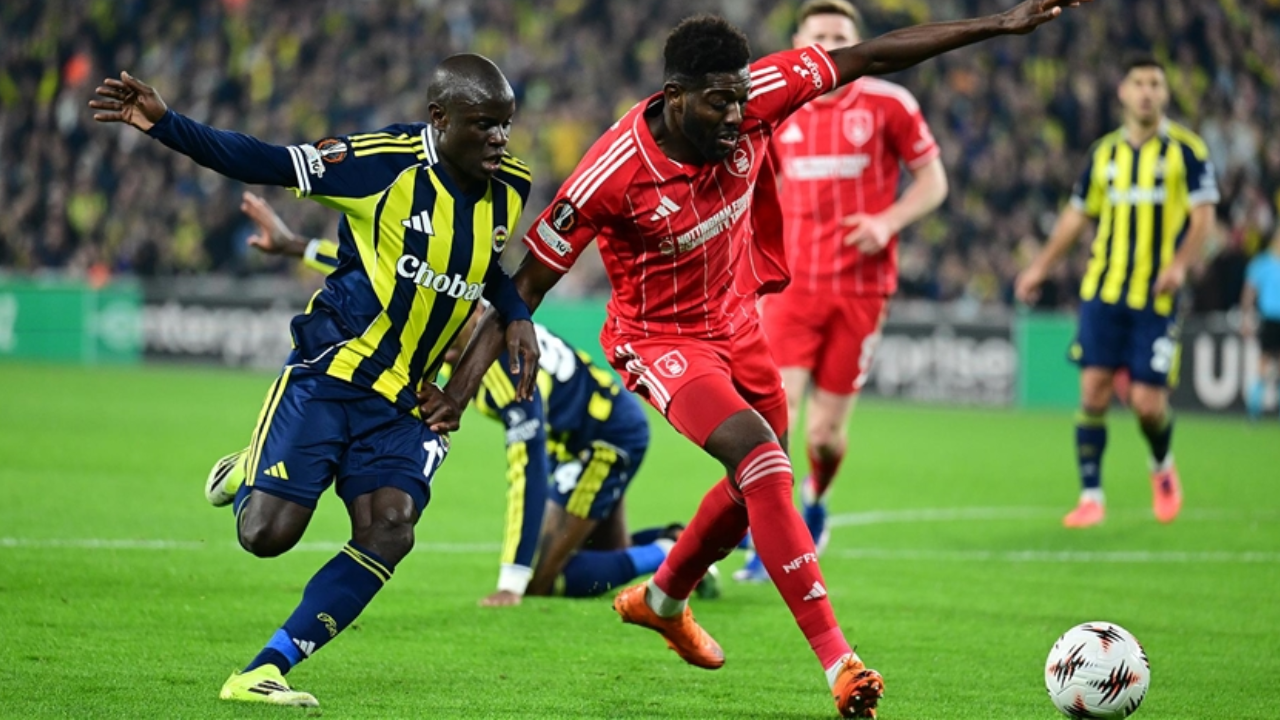Fenerbahçe İngiltere'de mucize peşinde! Nottingham Forest ile karşı karşıya