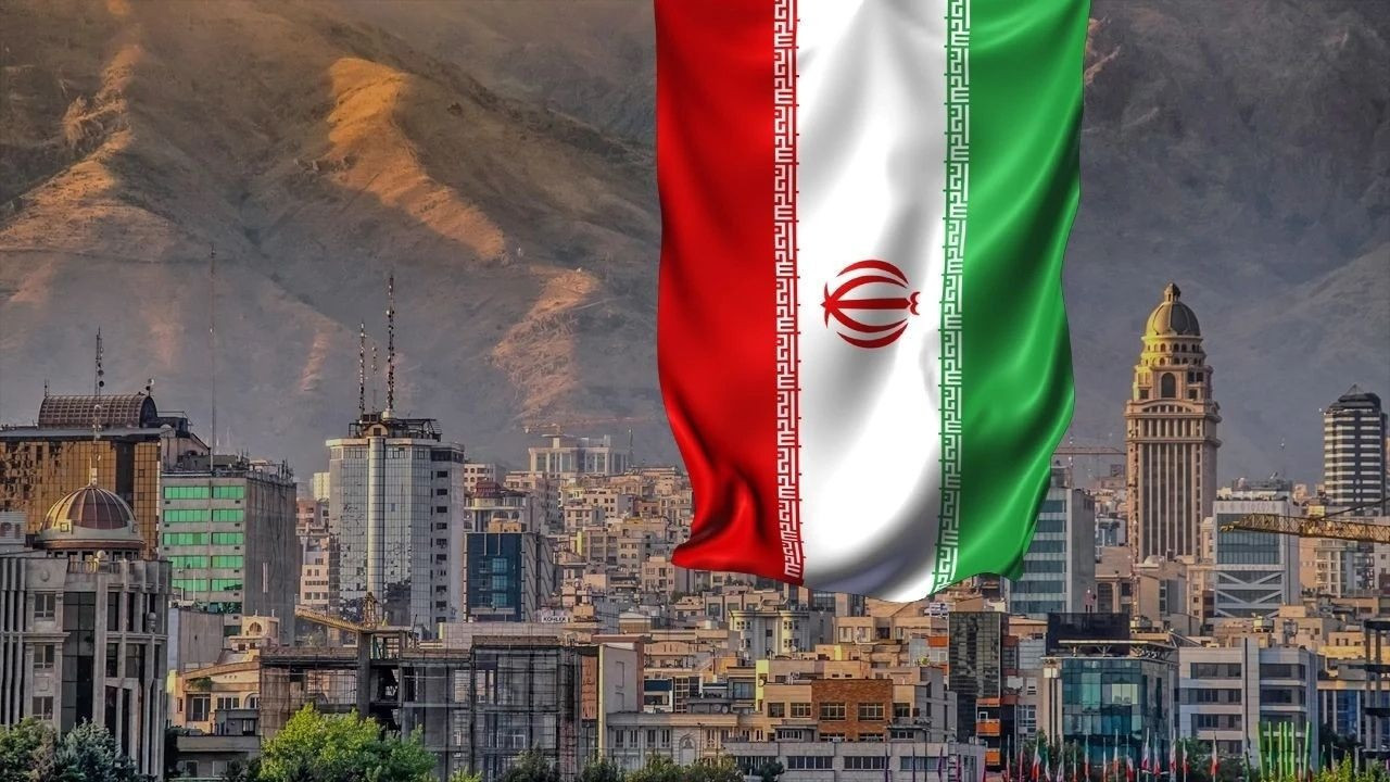 İran yeni dini liderini bugün açıklayacak