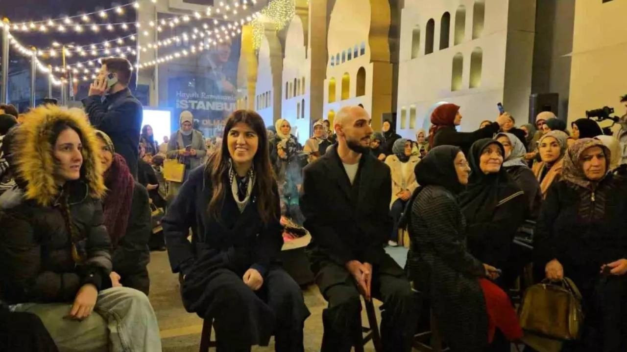 AK Parti İstanbul Milletvekili Derya Ayaydın'dan gençlere sürpriz!