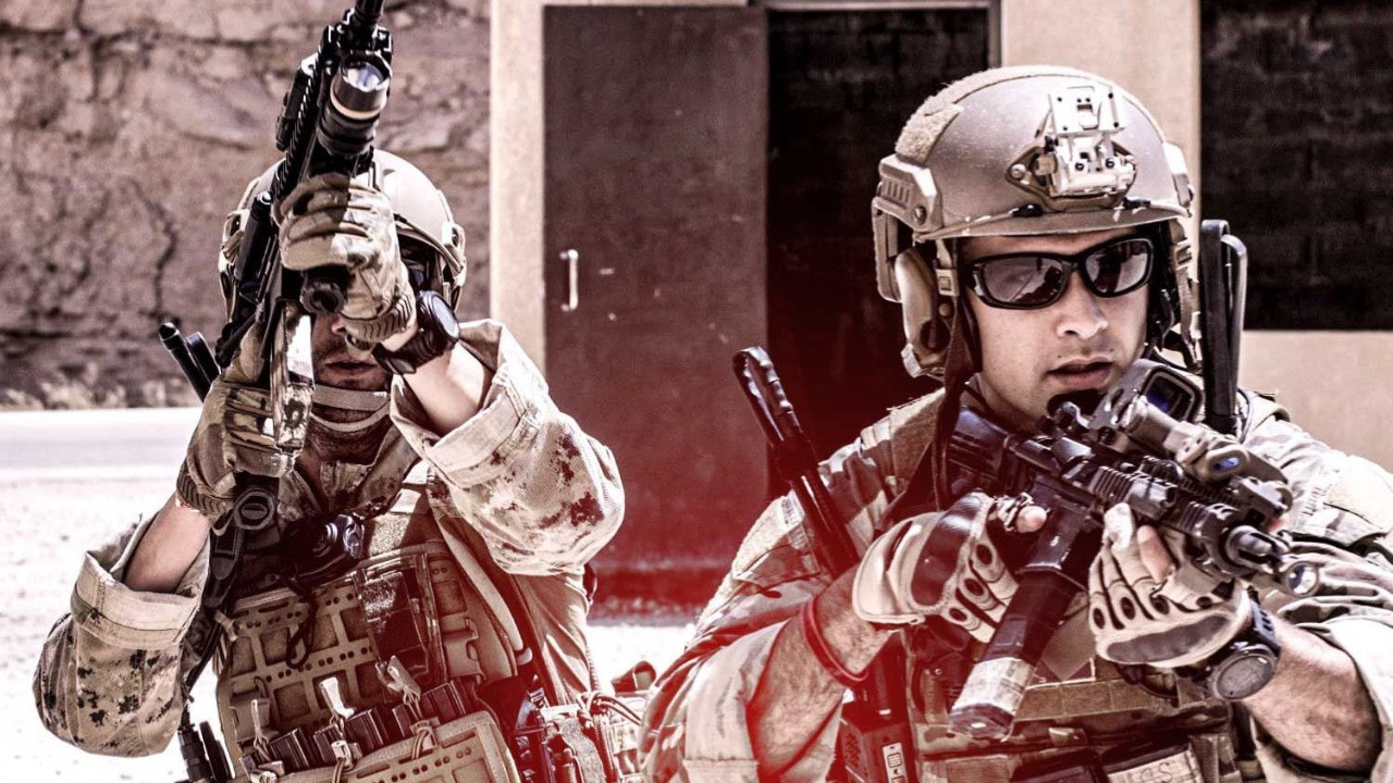 İsrail, Lübnan'a "sınırlı" kara operasyonu başlattığını duyurdu