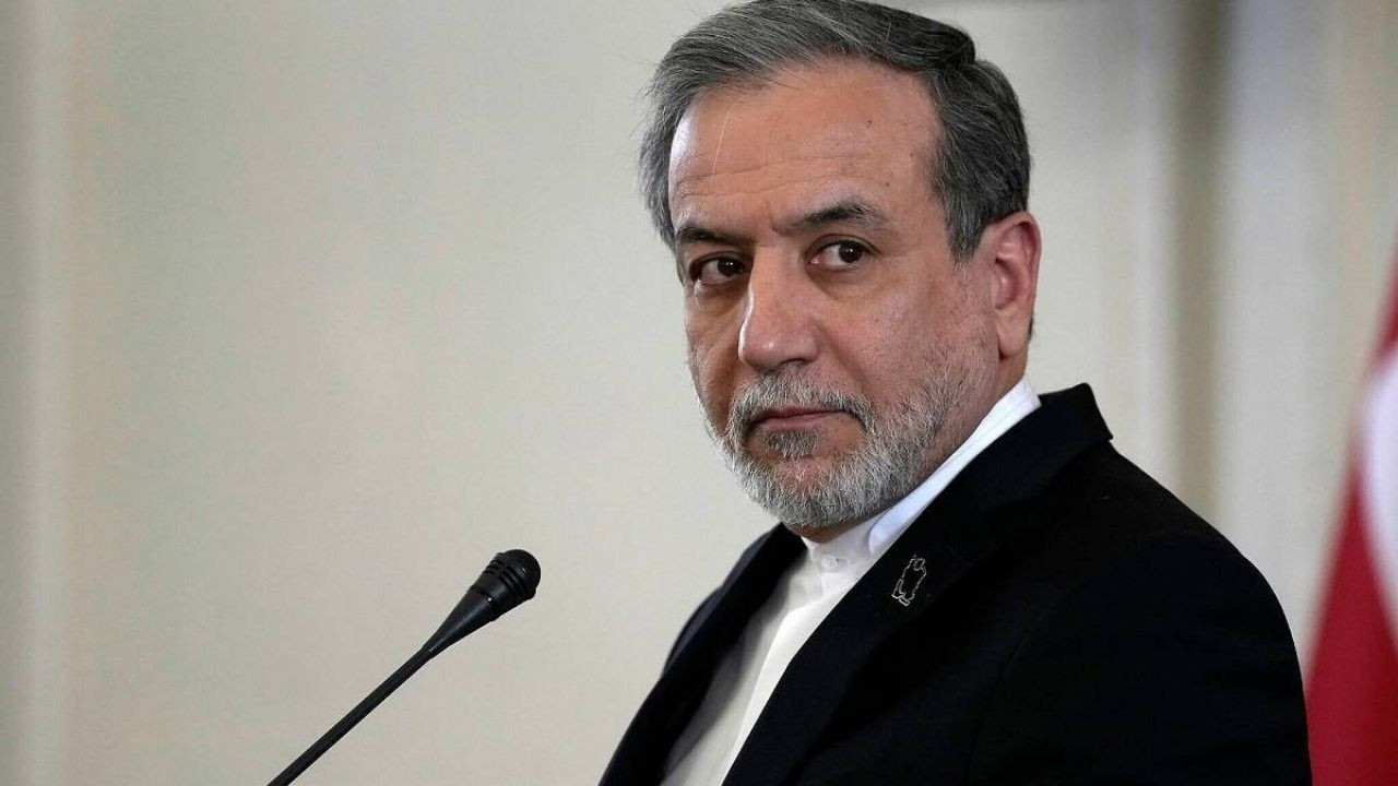 İran Dışişleri Bakanı Arakçi'den ateşkesi red mesajı! "Üsleri vurmak zorundayız"