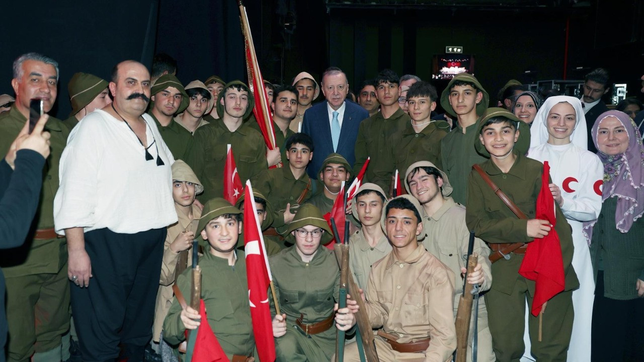 Cumhurbaşkanı Erdoğan “Şüheda 1915” Tiyatro Gösterimine katıldı