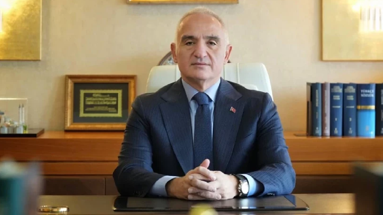 Bakan Ersoy'dan Ramazan Bayramı mesajı: Zulme uğrayan mazlum insanlar için umut kapısı olsun