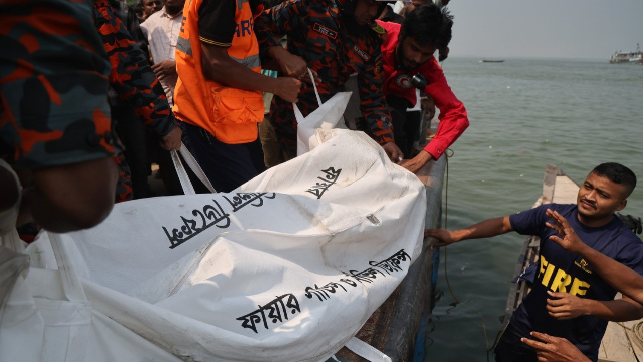 Yolcu otobüsünde can pazarı! Nehre uçtu, onlarca kişi öldü