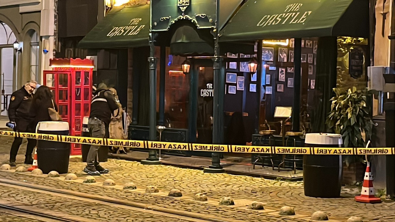 İzmit'te eğlence mekanında korku dolu anlar! 2 ölü, 3 yaralı