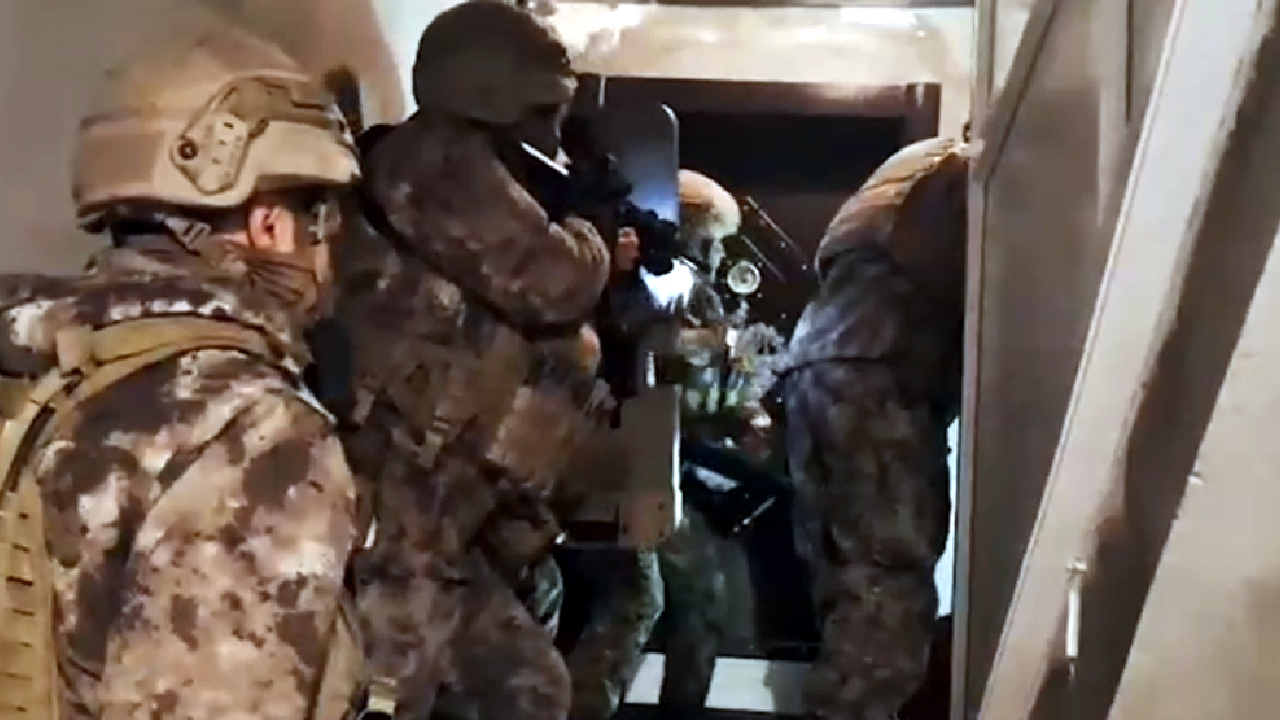 Uyuşturucu satıcılarına dev operasyon! 10 tutuklama