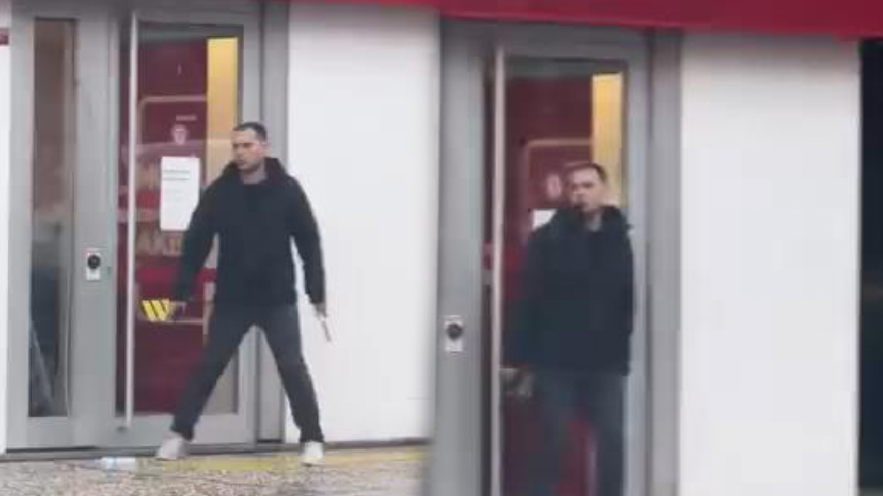 Korku dolu anlar kamerada! Beşiktaş'ta bankaya soygun girişimi