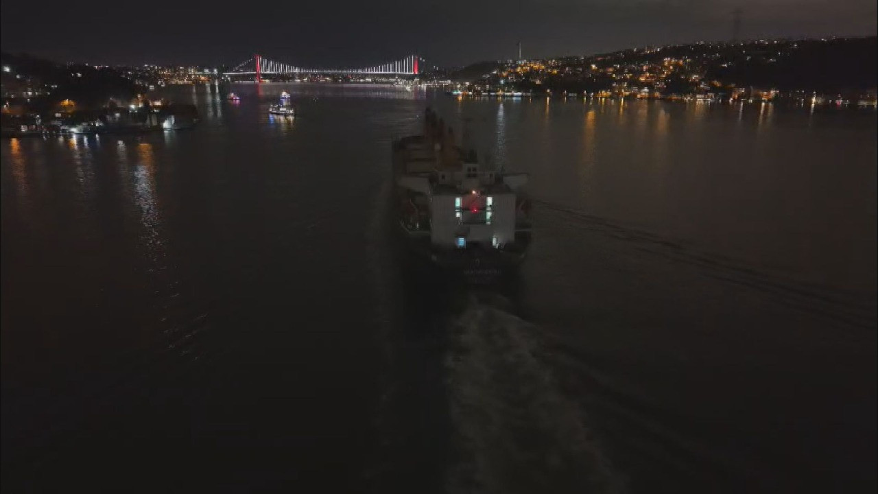 İstanbul Boğazı'nda gemi arızası! Gemi trafiği askıya alındı!