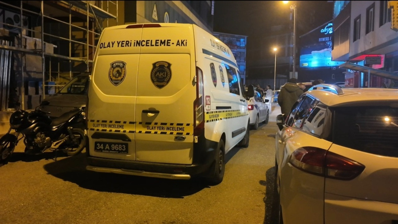 İstanbul'da iş yerine korkunç saldırı! 1'i ağır 4 yaralı