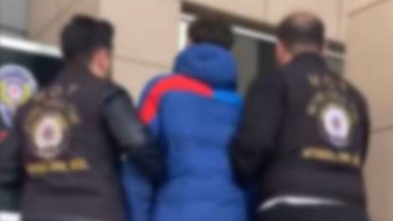 Bayrampaşa’da “yan bakma” kavgası: 16 yaşındaki çocuğa vahşeti yaşatıp paylaştılar!