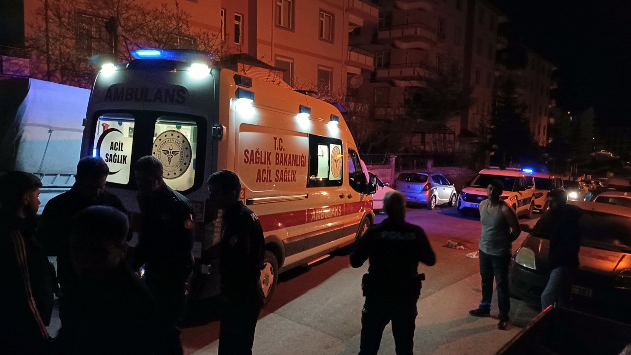 Karaman’da üniversiteli gence bıçaklı saldırı! Ağır yaralandı, saldırgan kaçtı