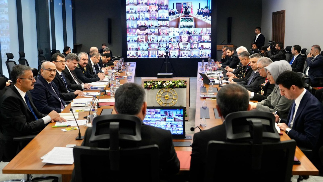 İçişleri ve Milli Eğitim Bakanlığından 81 il için toplantı! Yazılı açıklama geldi: "Okul güvenliği uygulamaları daha etkin hâle getirilecek"