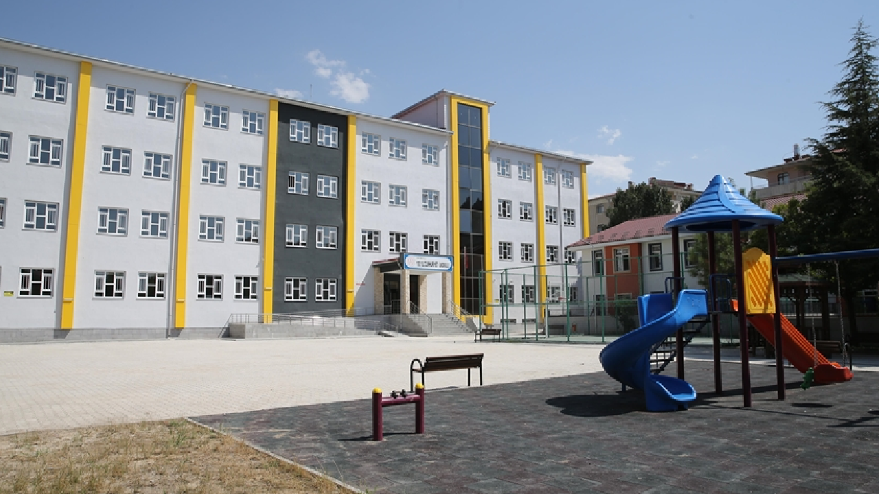 Okullara randevusuz giriş yasaklandı! O ilde ilk tedbir açıklandı