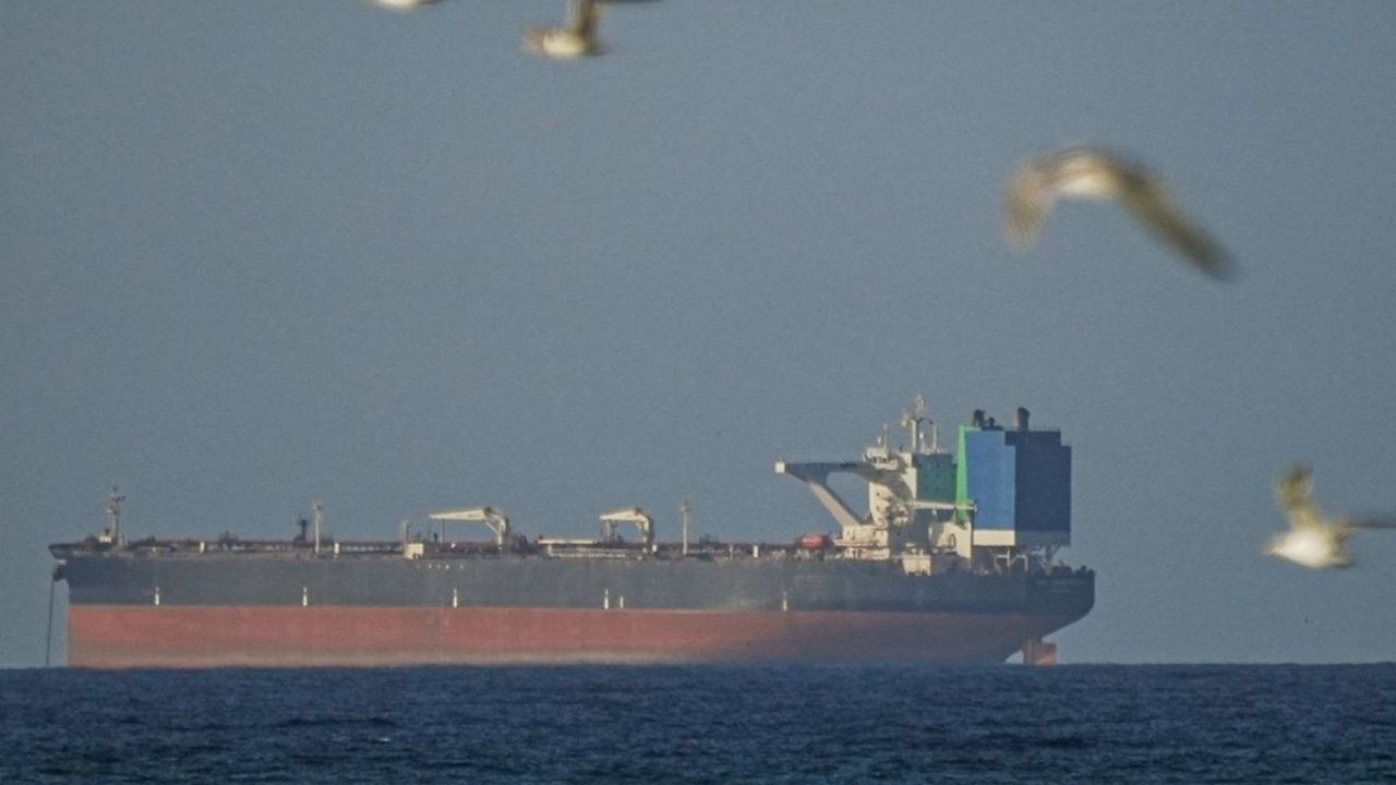 İran’dan Hürmüz Boğazı’nda gerilimi tırmandıran hamle! Biri İsrail bağlantılı iki gemiyi ele geçirdi