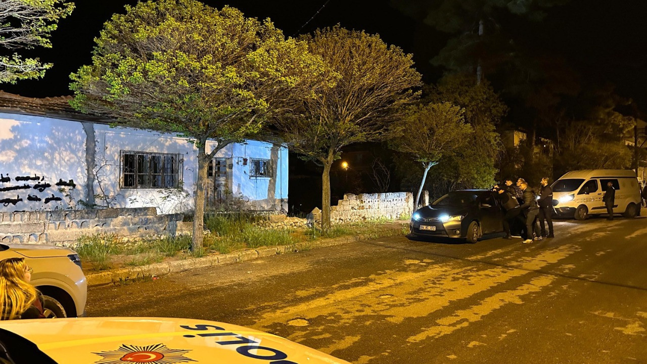 Pompalı tüfekle ateş açtı! Aile içi şiddet ihbarına giden polislere silahlı saldırı