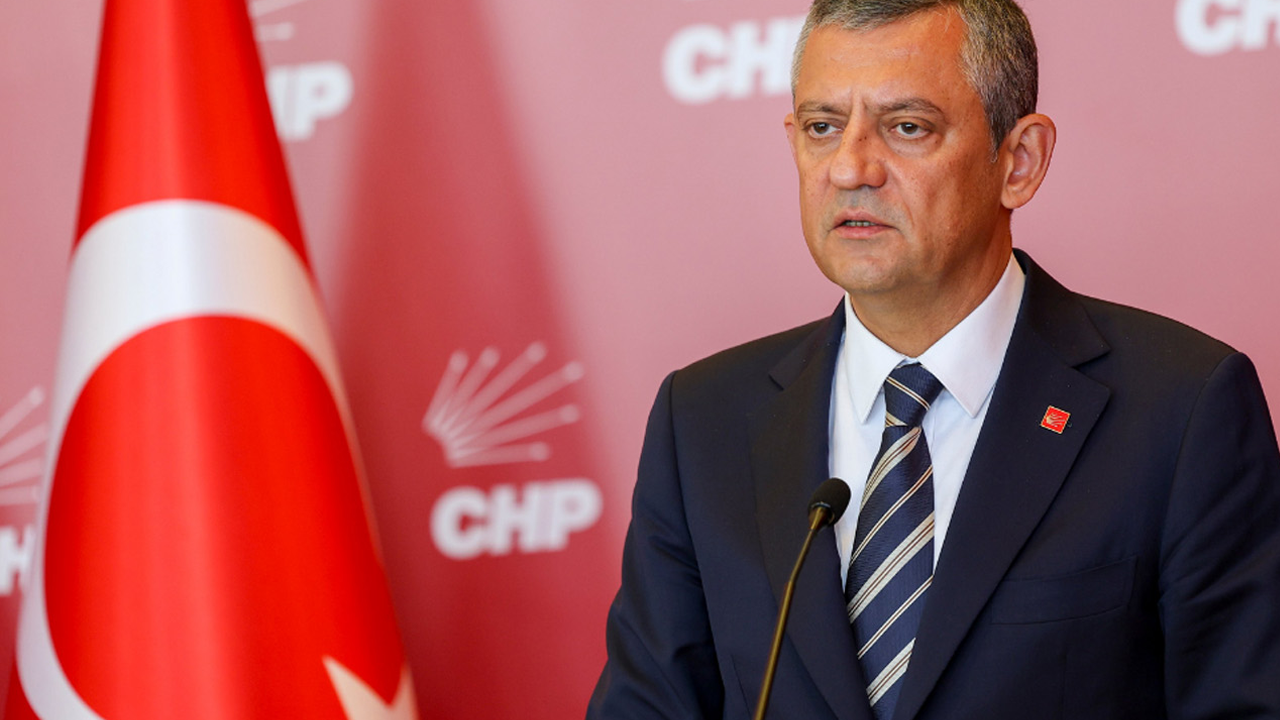 Özgür Özel’den kapalı toplantıda çarpıcı sözler: “Bizi ölçüyorlar