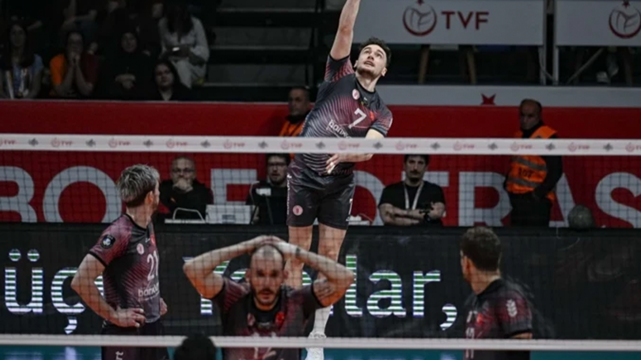 Galatasaray’a set vermedi: Ziraat Bankkart şampiyon