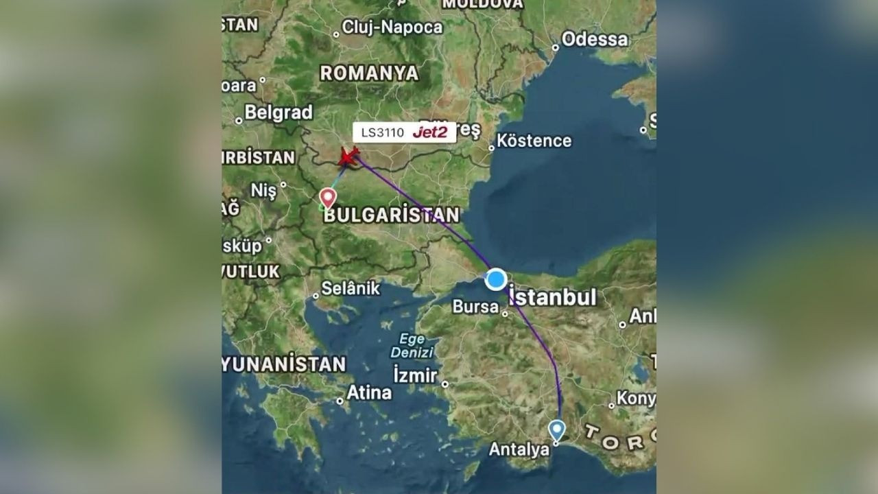 Uçakta yolcu krizi! Pilot kuleye seslendi: Polis ve ambulans istiyoruz