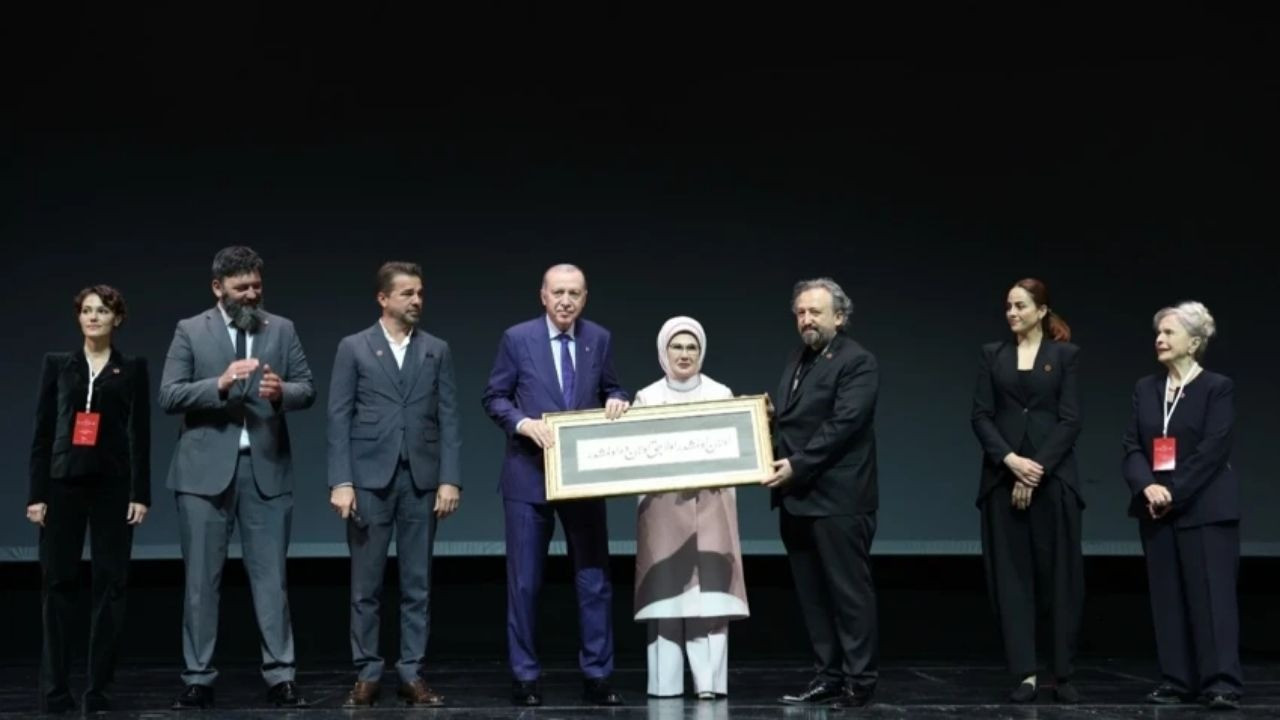 Eminevim’den anlamlı destek! Ölümsüz eser Beyaz Perde'de! Cumhurbaşkanı Erdoğan bizzat katıldı