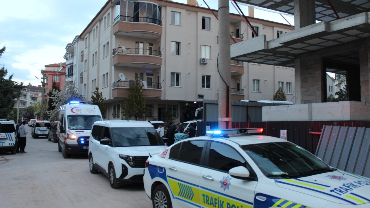 Yemek yaparken elbisesi tutuştu! Yaşlı kadın feci şekilde can verdi