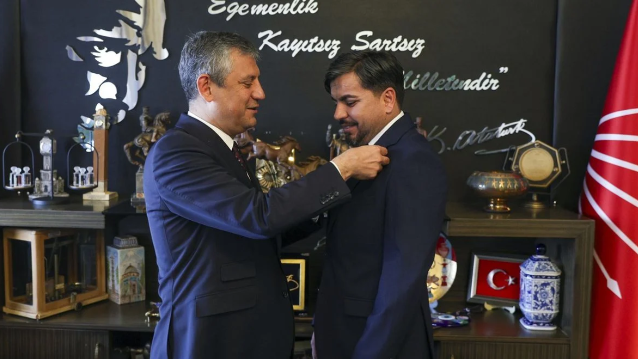 Dün rozet takılmıştı! CHP'den Arif Kocabıyık kararı