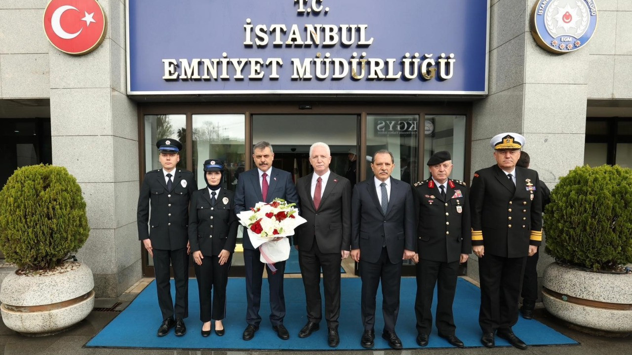 İstanbul’da 1 Mayıs kutlamaları 35 bin kamera ile izlendi! Bakan Çiftçi çalışmaları yerinde inceledi