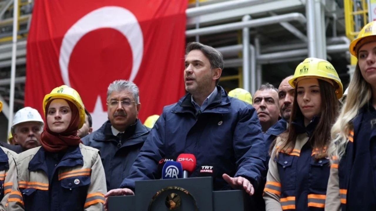Bakan Bayraktar'dan 1 Mayıs’ta yatırım müjdesi! Yarım milyar dolarlık 3 yeni yatırım geliyor