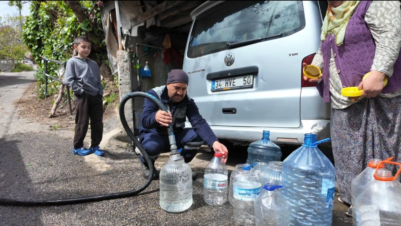 Beykoz'da mahalleli isyan etti! Su kesintisi 4 gündür zor durumda bıraktı