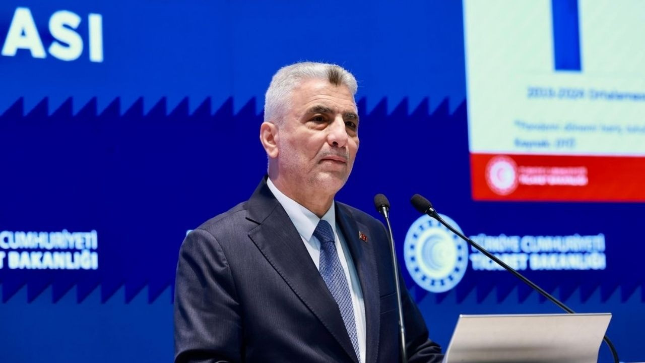 Ticaret Bakanı Bolat tarihi rekoru duyurdu: Mal ve hizmet ihracatında toplam 398 milyar dolar