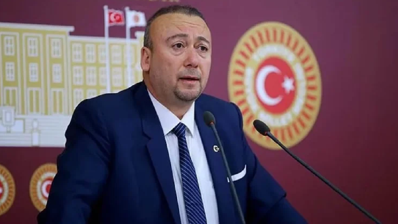 Özkan Yalım CHP'den ihraç edildi!