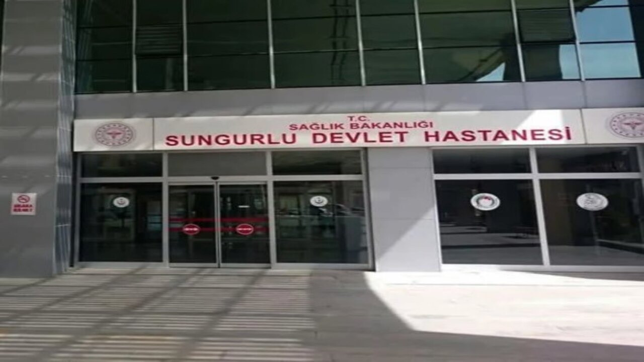 Çorum’da kız öğrenci yurdunda zehirlenme şüphesi! 77 öğrenci hastanelik oldu